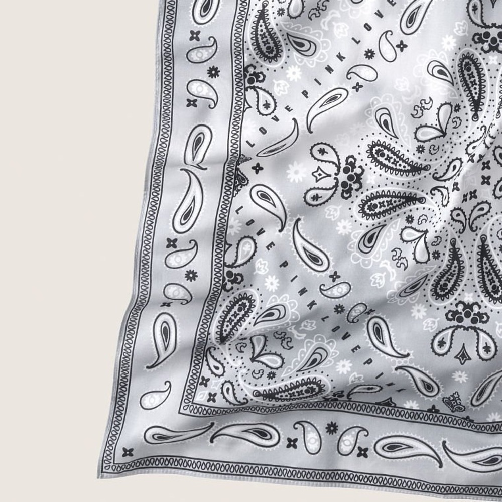 New with tags Victoria’s Secret PINK bandana